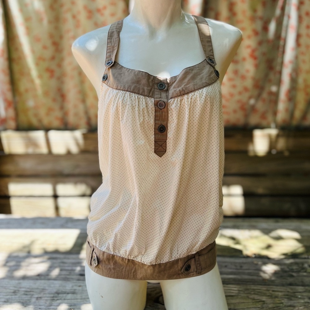 Adorable Ya button detail top M